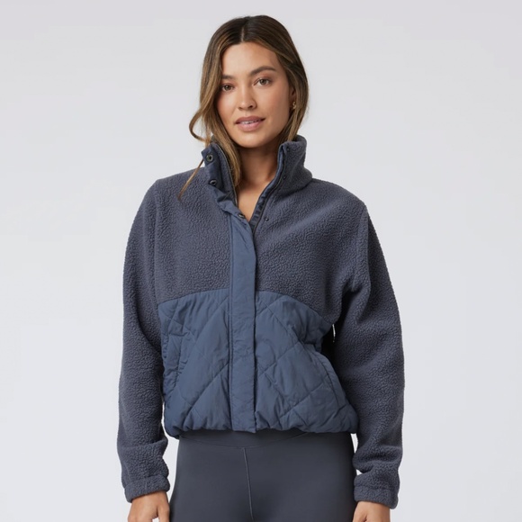 Vuori Highlands Sherpa excellent condition!  XS Azure Blue - Picture 13 of 14